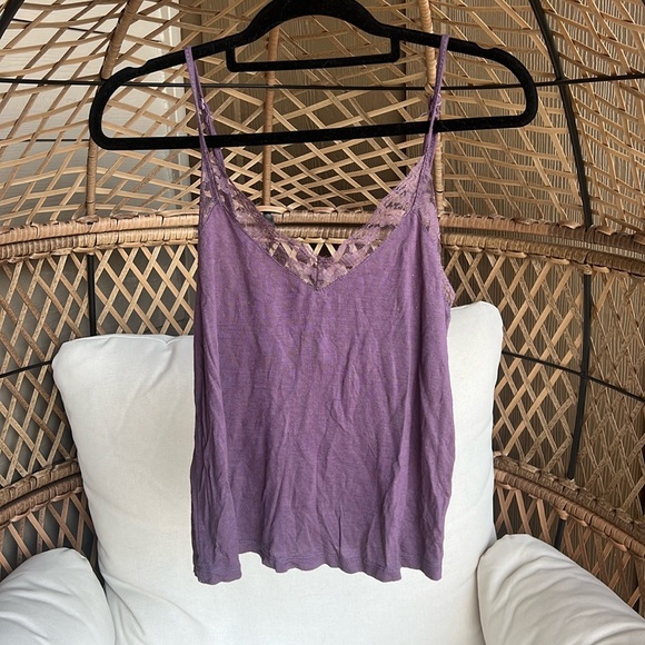 Dainty cute tank with lace size xs lavender - Picture 1 of 3